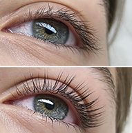 Comparación de dos ojos verdes, el de abajo tiene pestañas levantadas